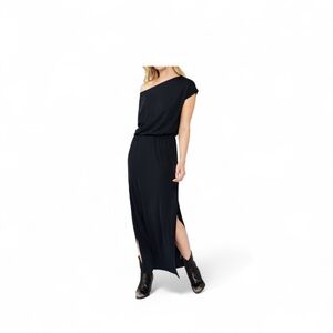 Lovestitch One-Shoulder Black Dress
